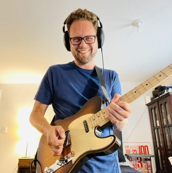 Matt Corkum, Guitar